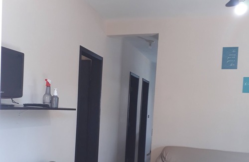 Guaratuba House | Casa Simples com Quiosque e Piscina