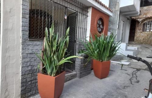 Praia dos Anjos Apartment | Casa simples, próxima à Praia dos Anjos