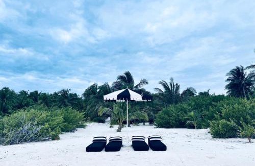 Chacchoben Villa | Casa Tolok in Tulum Beachfront