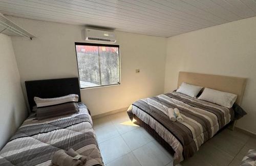 Asuncion Apartment | Casa totalmente privada con piscina y excelente confort en Asunción