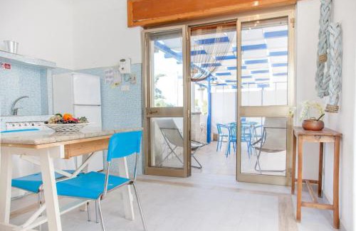 Torre Colimena House | Casa Tulipano 1 SX a soli 200 mt dal mare di Torre Colimena