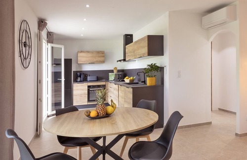 Barbaggio Apartment | Casa U Castagnettu 2, renovated apartment in the vineyards of Patrimonio