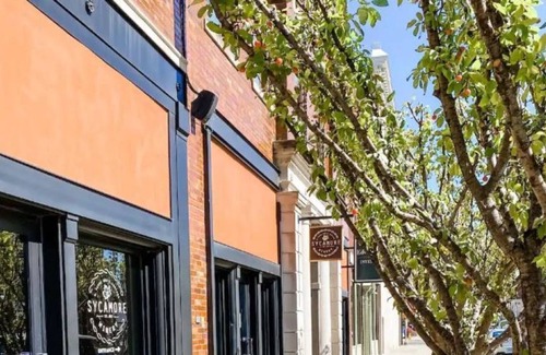 Downtown Apartment | Casa Urbana's - The Inn-Keeper's Hideaway Bedroom