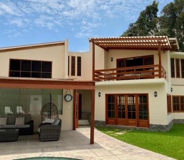 Cieneguilla House | Casa Vaí Cieneguilla with a pool