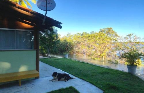 Caravelas House | Casa Verde, beira da água com 2 suítes - Mar Doce!