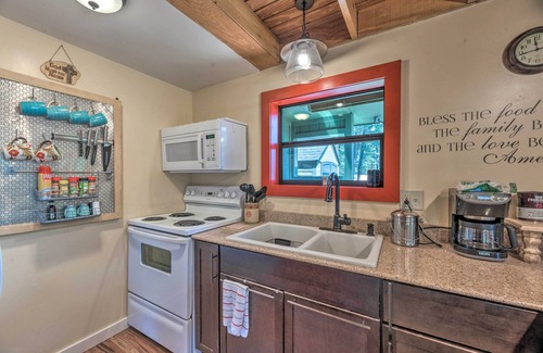 Cloudcroft Cabin | 'Casa Verde' Cabin w/Fire Pit: 4 Mi to Ski