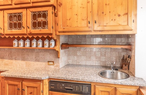 Cortina d'Ampezzo Historic Centre Apartment | Casa Via dei Prati, large, panoramic and in the center