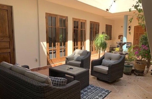 Nopolo House | Casa Vista del Mar, 2 BR & 2.5 BA, Amazing Ocean View