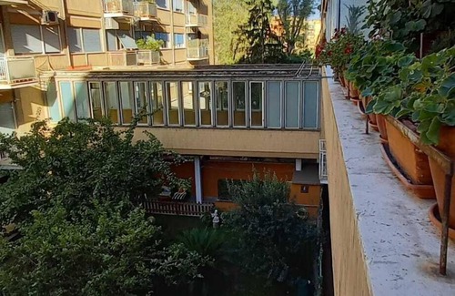 Ostiense Apartment | CASA WALLY MetroB-Marconi-S.PaoloBasilica-Colosseo- Lido UniRomaTre, BambinGesù