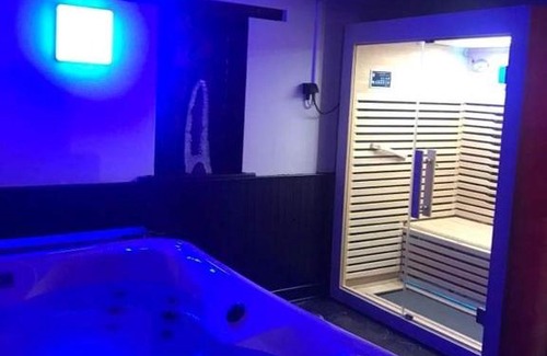 Buzet House | Casa Wellness Floreffe jacuzzi