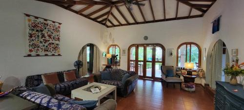 Langostino Villa | Casa Zenn Villa