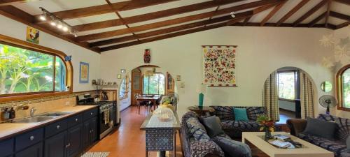 Langostino Villa | Casa Zenn Villa