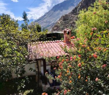 Ollantaytambo Cabin | Casablanca Ollantaytambo