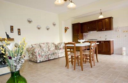 Pianella Apartment | "Casale Giacinta" ancient cottage between sea and mountains with swimming pool