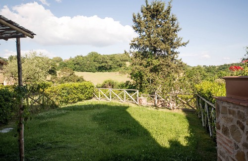 Montorgiali Apartment | Casale in Maremma, within close proximity to Scansano
