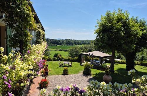Albese con Cassano Bed & Breakfast | Casale Raffaello B&B Como