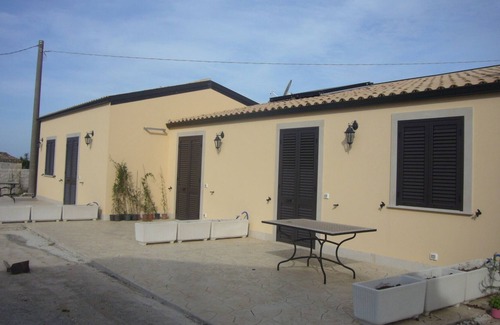 Ispica House | Casale "Serene Sea in Focallo", for a seaside holiday, Relax and Culture