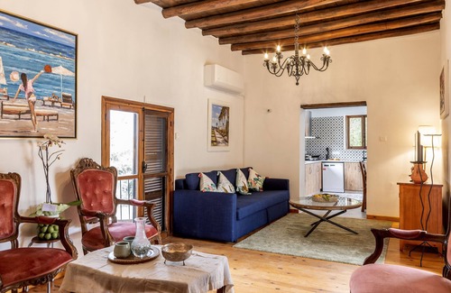 Pano Arodhes Villa | Casale Xenia - Tranquil Villa in Cyprus , WiFi, Aircon, TV
