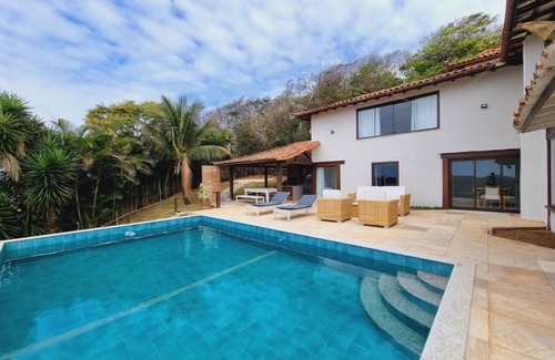 Alto de Buzios Villa | Casarão com Quartos Individuais com Conforto e Qualidade