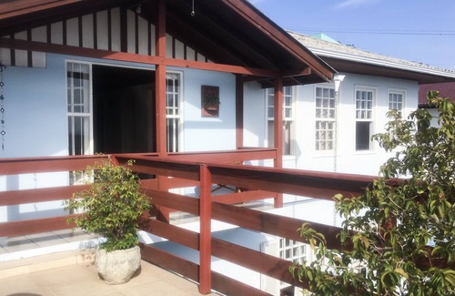 Costeira do Pirajubae House | Casario Azorean style for groups or family