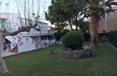 Sant Carles de la Rapita Apartment | Casas Sitori apartment 5 in small private complex on the beach!