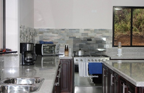 Popayan Hotel | Cascada Cafe Retiro (Waterfall Café Retreat) Colombia Coffee Farm Experience PPN