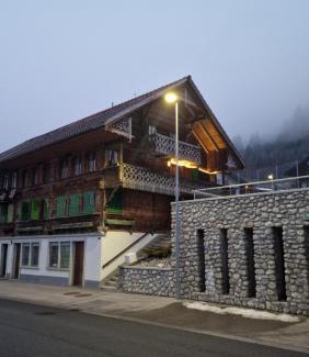 Jaun House | Cascade de Jaun