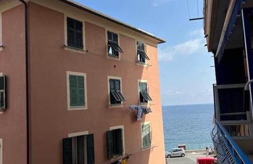 Quinto al Mare Apartment | casetta sopra il mare