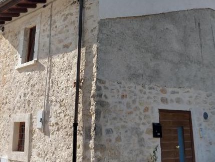 Roio Piano House | Casetta Tipica in Borgo, indipendente, ristrutturata