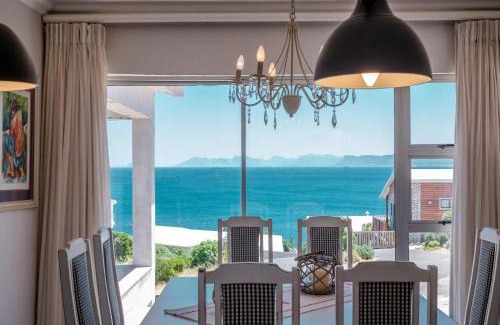De Kelders House | Casey's Landing