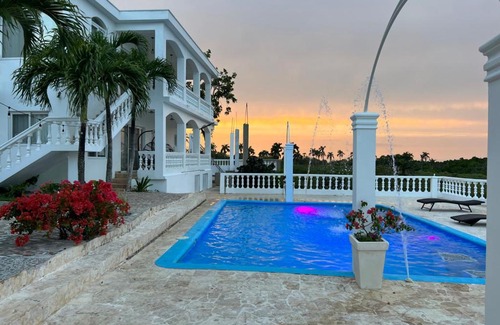 Cabrera Hotel | Casita #1 2 Bedroom, 2 Bathroom Apartment at Casablanca