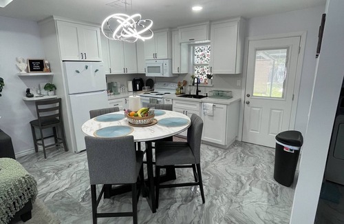 Edinburg House | Casita Montecristo, Family Friendly Home 10 min away from Downtown Edinburg