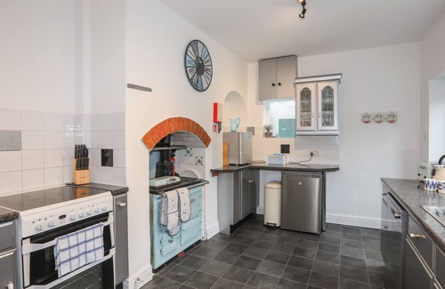 Benllech Cottage | CASITA, pet friendly, with open fire in Benllech
