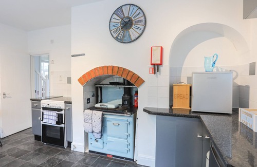Benllech Cottage | CASITA, pet friendly, with open fire in Benllech