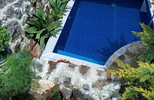 Torres Cottage | Casitapados house for two, between mountains in Sierra Mágina with private swimming pool