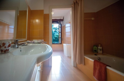 Ampuero Resort | Casona Cántabra con Piscina, Padel, Mucho Campo y Grandes Espacios Interiores!