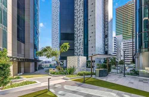 Brisbane Central Business District Apartment | CASSA ONE - Luxury 2b Apt in Brisbane City w/Pool