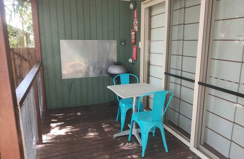 Mission Beach House | Cassawong Cottages - Possum