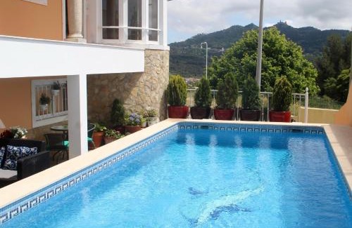 Varzea de Sintra House | Castelinho Carrascal Sintra Summer Apt & Heated Pool