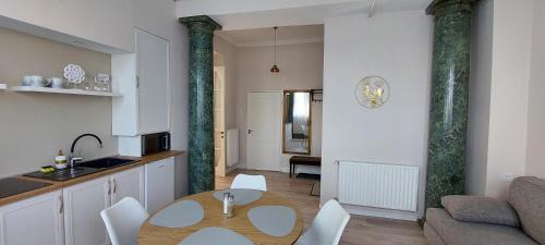 Satoraljaujhely Apartment | Castle Apartman *
