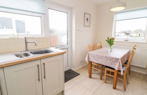 Rhyd-y-foel Cottage | CASTLE COVE, pet friendly, with a garden in Abergele