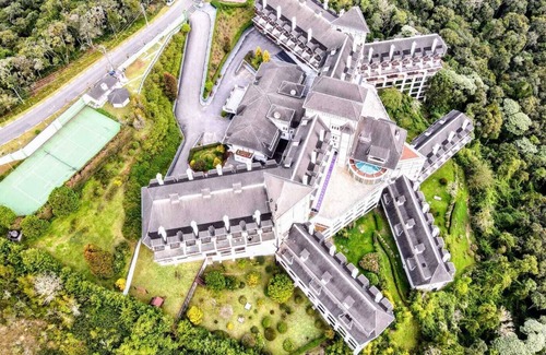 Alto do Capivari Apartment | CASTLE IN THE MOUNTAINS