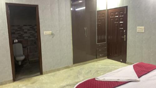 South West Apartment | Castle Inn Serviced Apartment Near Yashobhoomi