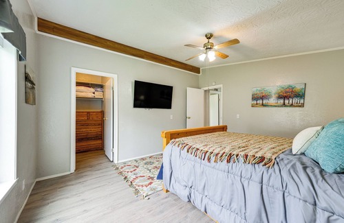 Castle Rock House | Castle Rock Home Near Cowlitz River, Dogs Welcome!