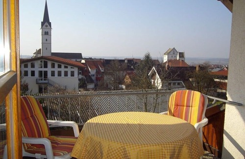 Markdorf House | Castle View Comfortable Holiday Residence
