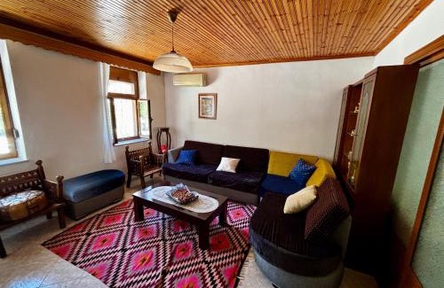 Gjirokaster Villa | Castle View Traditional House in Gjirokastër