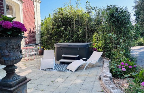 Sains-du-Nord House | Castle with private garden, Jacuzzi, hiking and biking trails for family/friends group