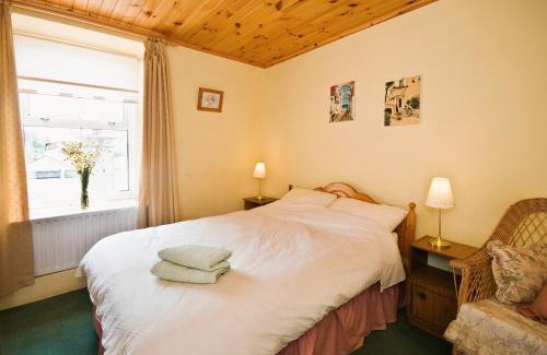 Tully Bed & Breakfast | Castlehouse B&B