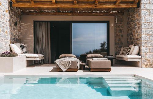 Riglia House | Castor & Pollux