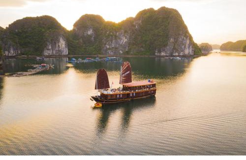 Cat Hai Boat Rental | Cat Ba Cruise